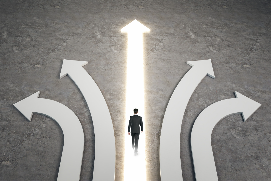 Illustration of a man walking confidently towards a bright arrow among multiple paths, symbolizing clear direction and success in marketing efforts.
